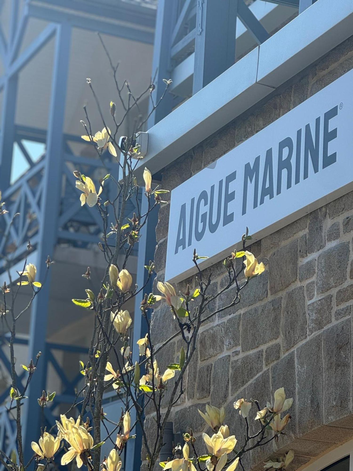 Hotel Aigue Marine Трегье Экстерьер фото
