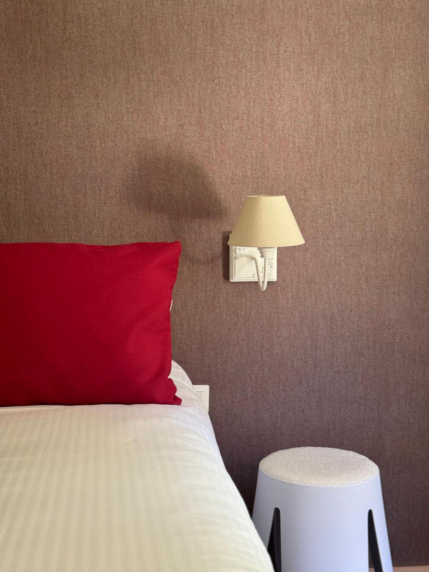 Hotel Aigue Marine Трегье Экстерьер фото