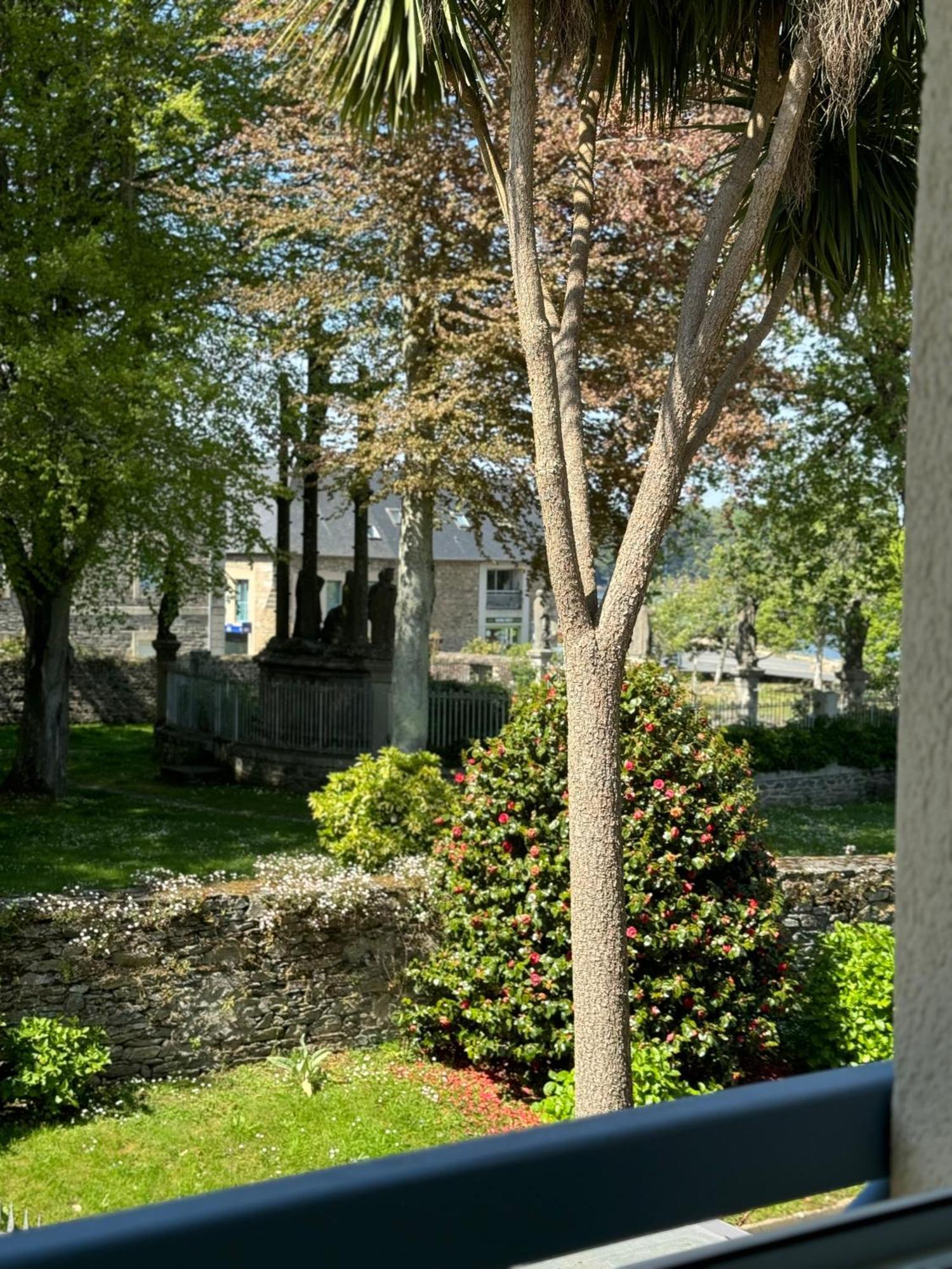Hotel Aigue Marine Трегье Экстерьер фото